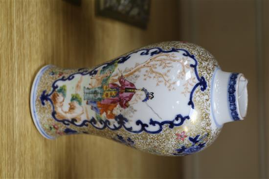 A Chinese vase height 17.5cm